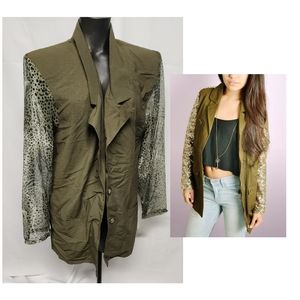 405 South blazer/utility jacket with sheer cheetah Print sleeves.  Sz Med.   New